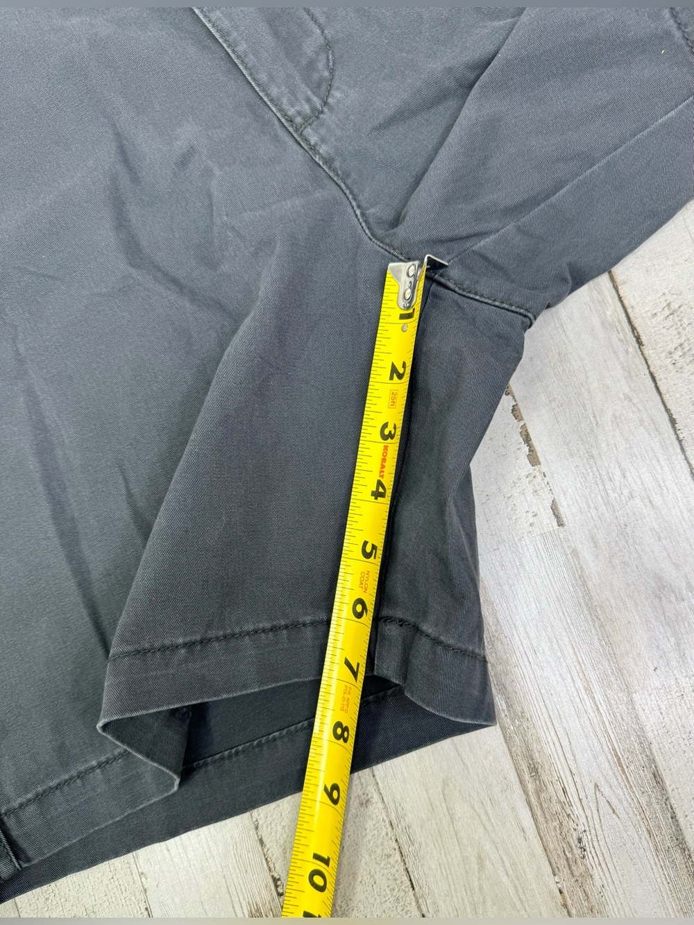 Old Navy Chino Shorts Mens 38 Slim Fit Black 7" Gray Lived-In Straight NWT - Picture 7 of 10